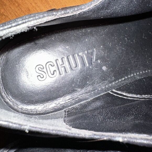 Schutz Chunky Lug Sole Loafer Women's Size 7.5 B Black Leather Gunmetal Chain - Picture 7 of 7